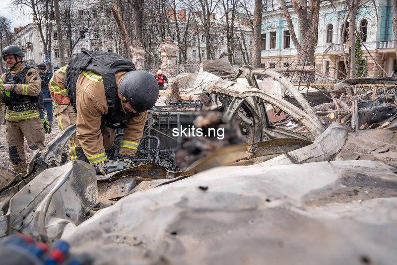 Russia creating impression of ceasefire ? Zelenskyy reveals Russia attacked 387 times Saturday night after Putin announced Easter ceasefire