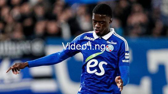 Chelsea sign strasbourg defender amadou sarr for 12m