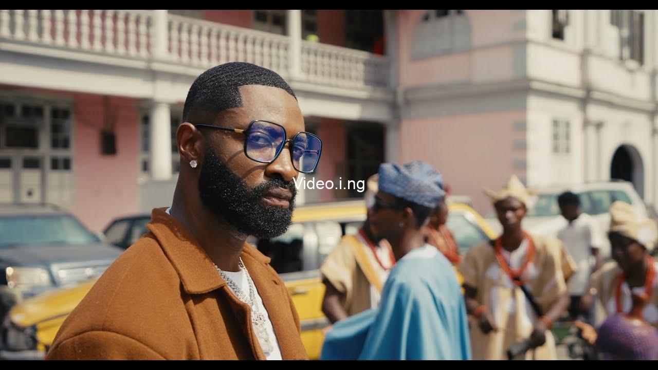 Ric hassani moving train isokuso