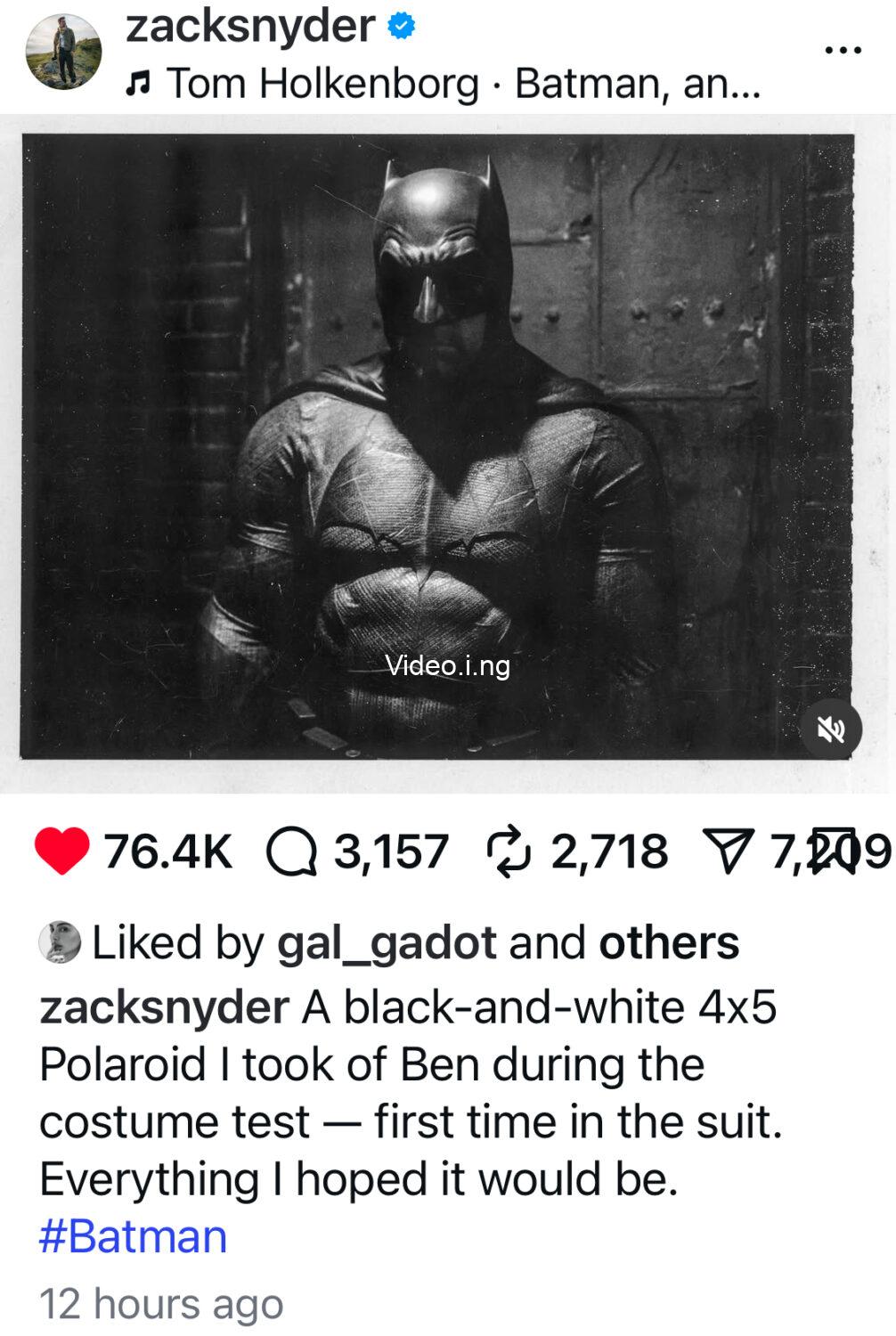 Zack snyder shares ben affleck batman picture with mysterious caption