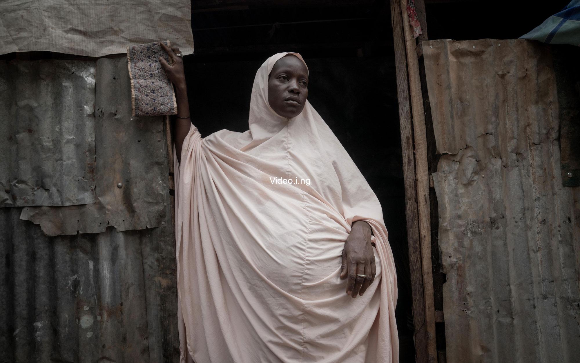 No 16yrs old girl deserve what the village youths did to her while she is pregnant nigerian moves