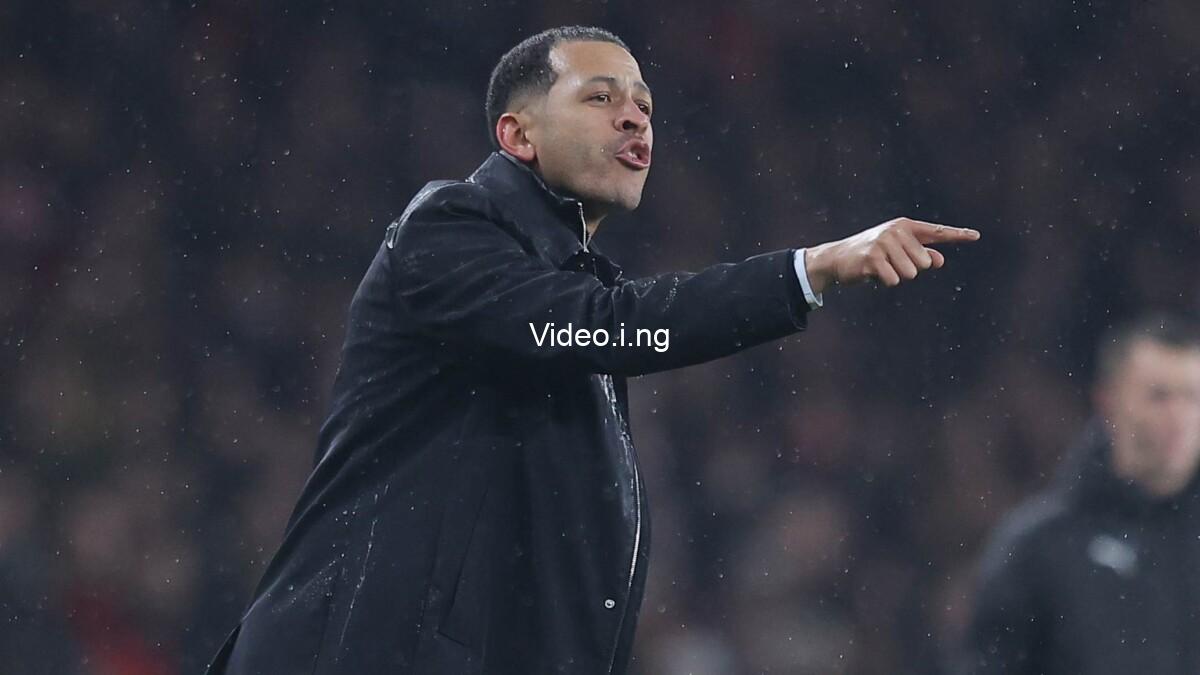 Chelsea manager rosenior accuses arsenal of disrespect